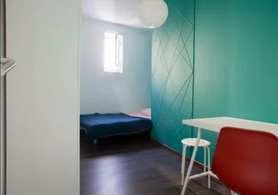 Privatzimmer in der Calçada da Tapada, Lisbon, bild 1 von 10