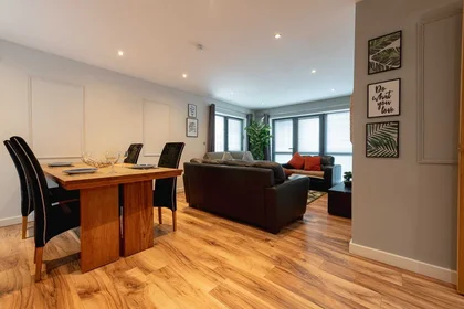 Apartamento inteiro em Leeds Street, imagem 4 de 11