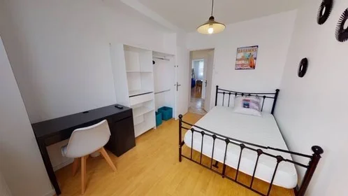 Chambre privée à Saint-Étienne, 42100, image 6 de 15