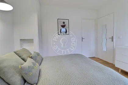 Entire apartment at Rue Castéja, image 13 of 19