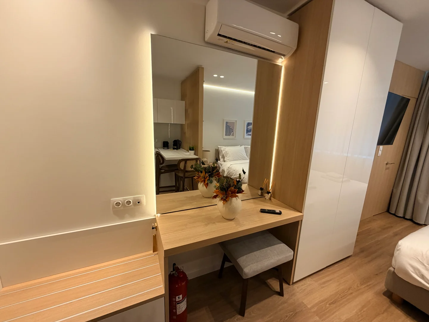  bölgesindeki öğrenciler için tam donanımlı stüdyo daire
