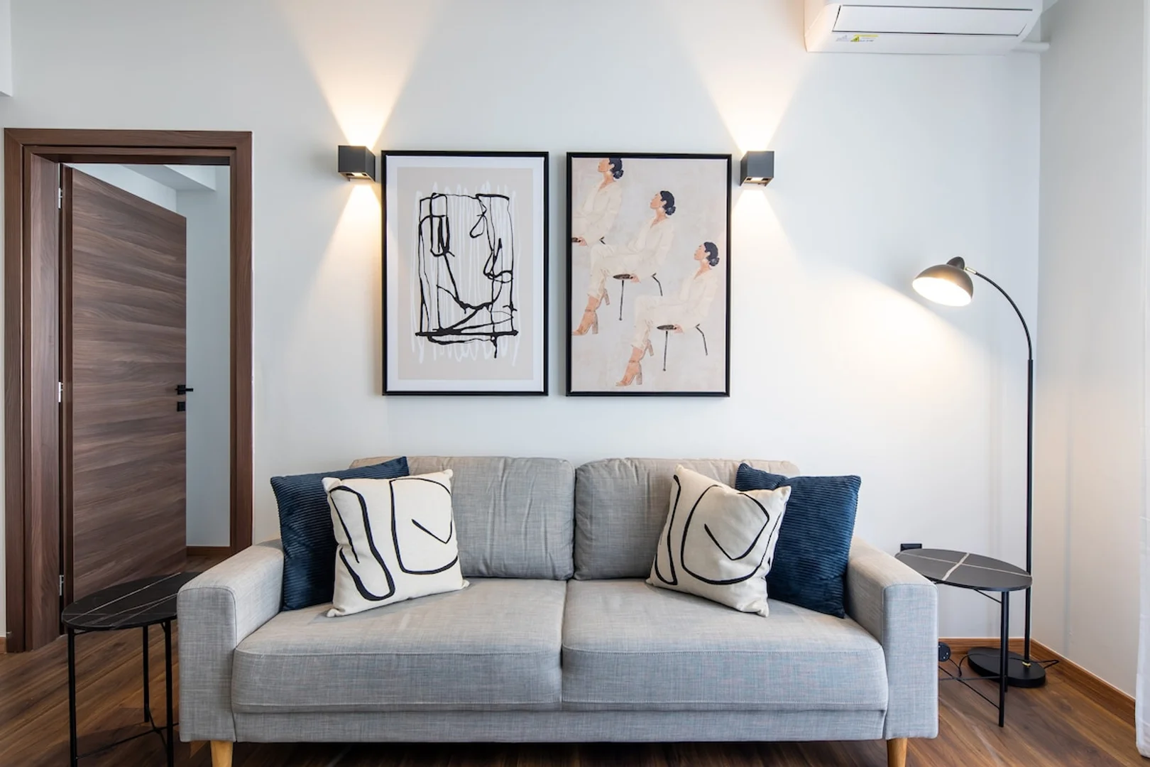 Studio d'étudiant minimaliste dans  avec agencement efficace