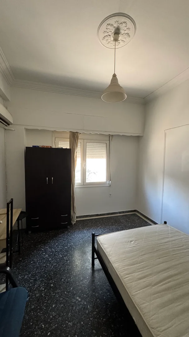 Komfortables und geräumiges Studentenzimmer in 