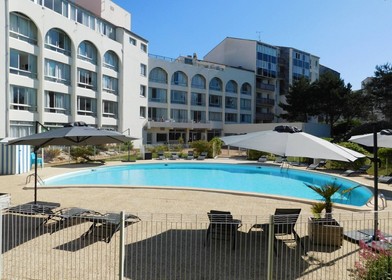 Habitación privada barata en La Rochelle