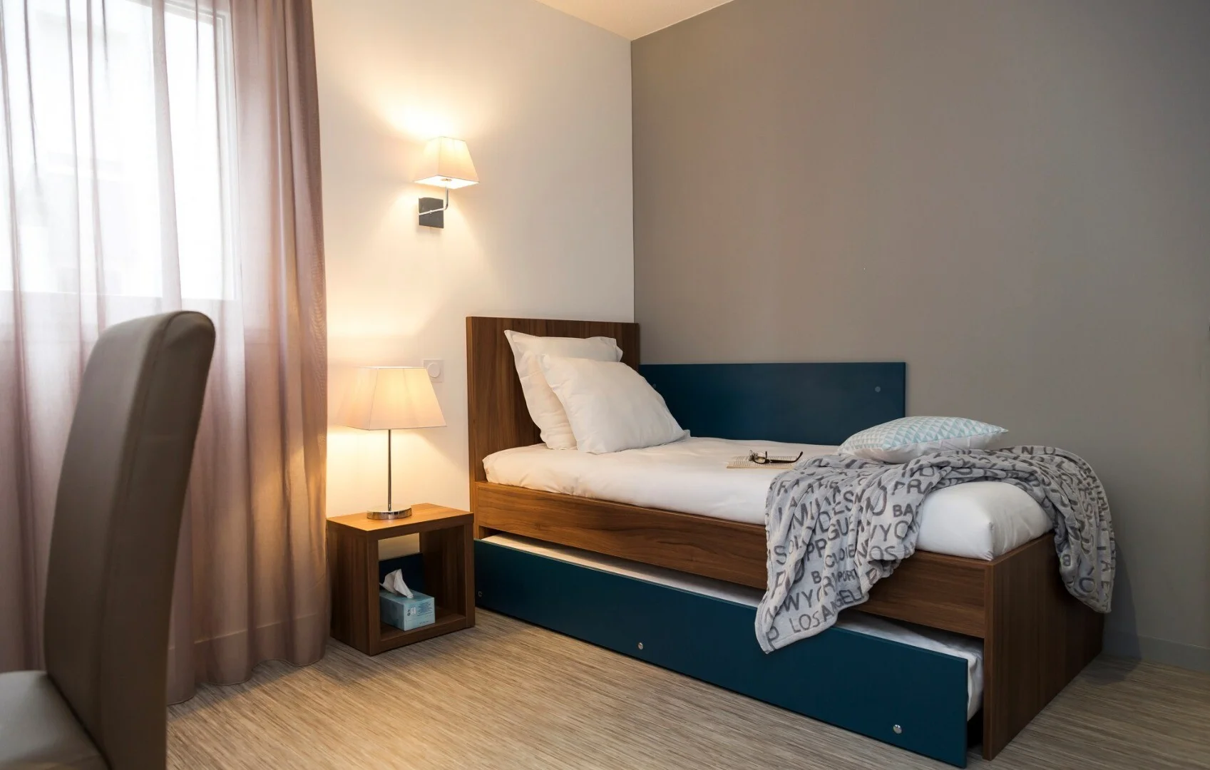 Bezahlbares Zimmer für Studenten mit ausreichender Beleuchtung in 