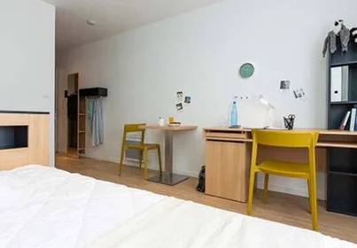 私人房间 在住宅内 在 Rennes, 35000, 21的图像14