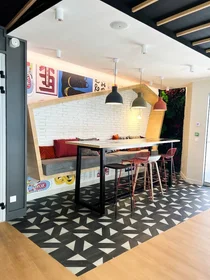 Privatzimmer im Wohnheim in der Pau, 64000, bild 3 von 14