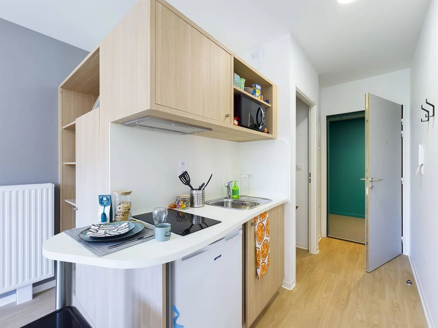 Affordable room for students with ample lighting in 