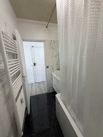 Habitación privada en Rue du Maréchal Gallieni, imagen 2 de 21