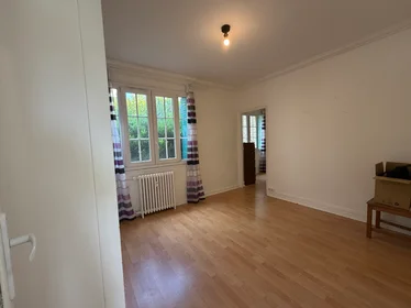 Habitación privada en Rue du Maréchal Gallieni, imagen 14 de 21
