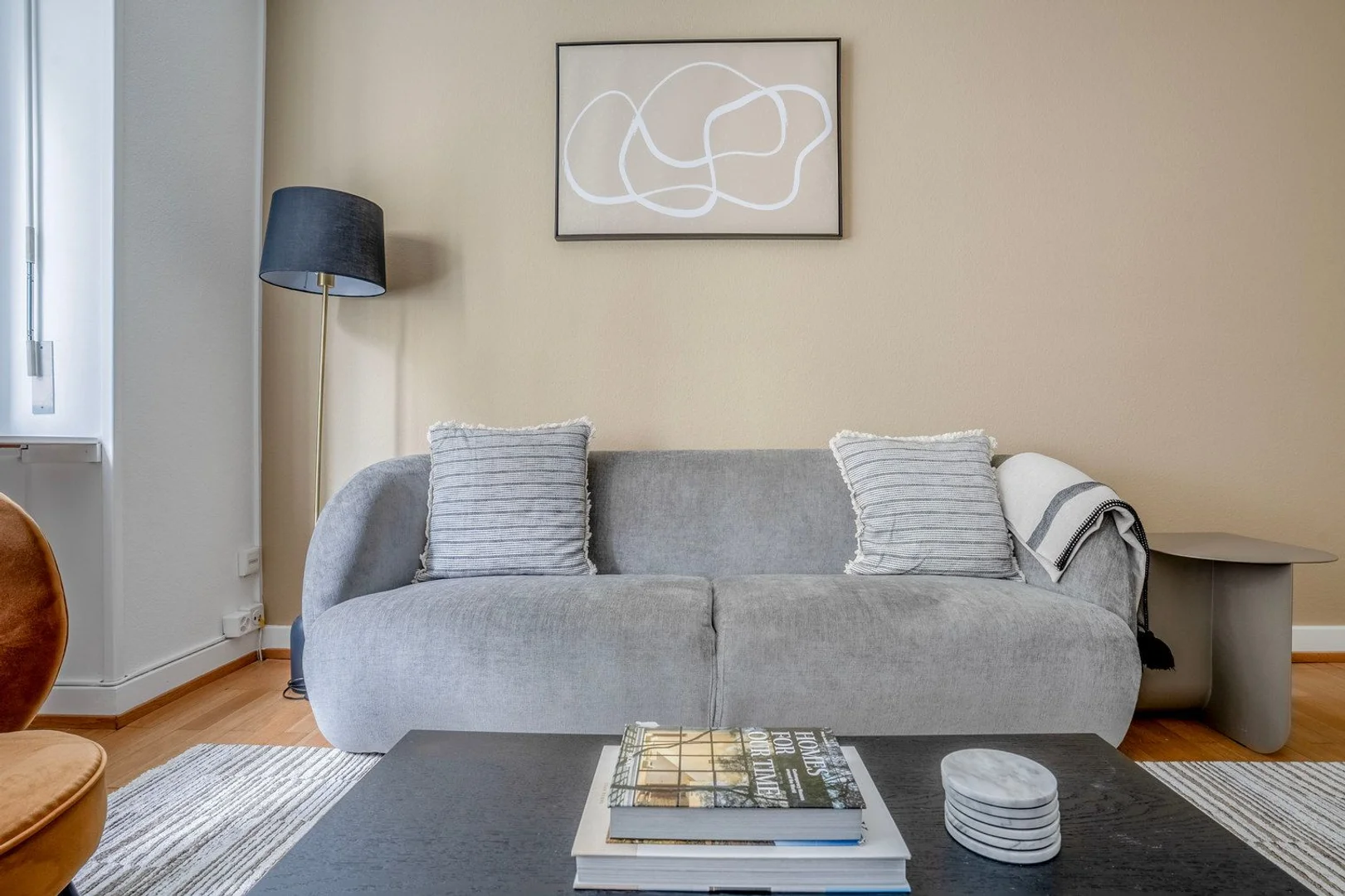 Bright and airy student room with easy university access in 