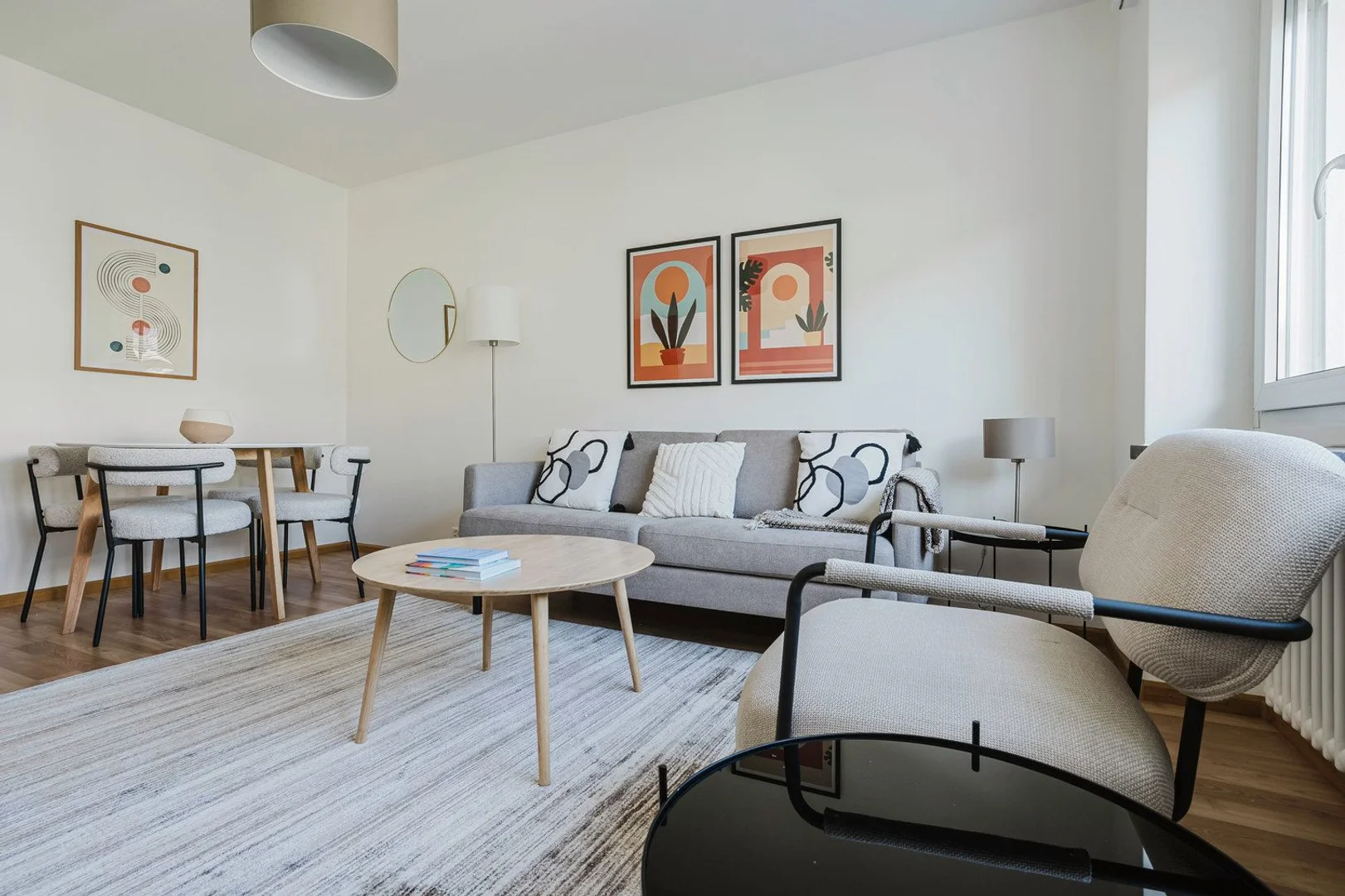 Chambre confortable pour étudiants disponible dans 