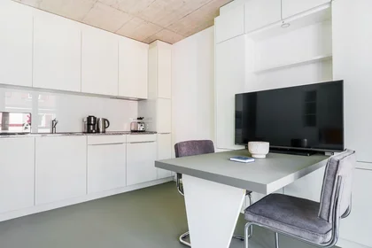 Privatzimmer in der Regensbergstrasse, 175, bild 1 von 10