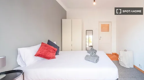 Privatzimmer in der Alameda das Linhas de Torres, bild 14 von 19