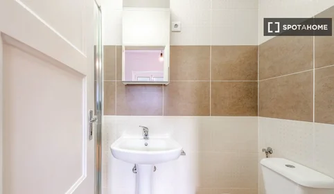 Privatzimmer in der Alameda das Linhas de Torres, bild 18 von 19