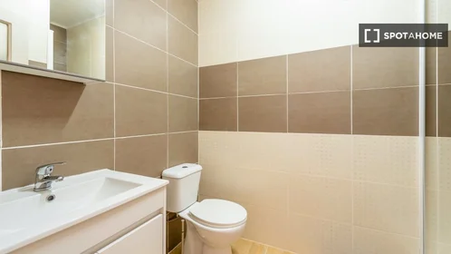 Privatzimmer in der Alameda das Linhas de Torres, bild 8 von 19
