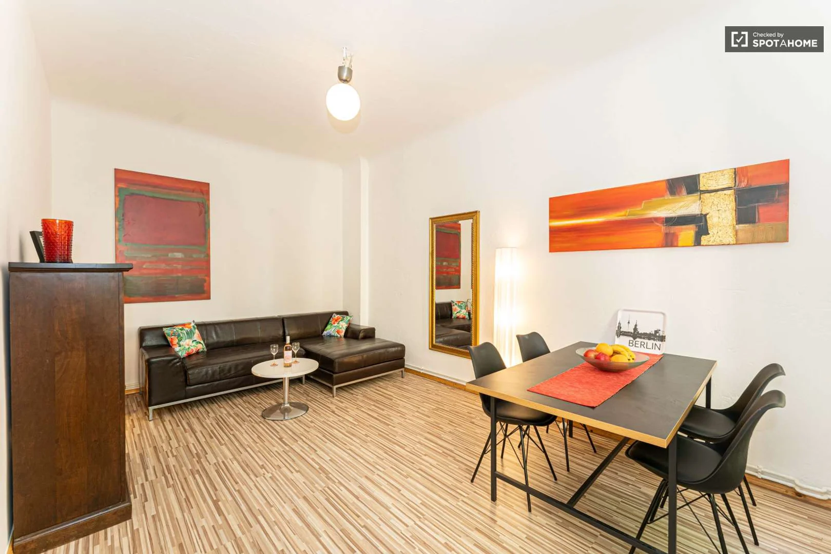 Hiddenseer Straße / Hochparterre