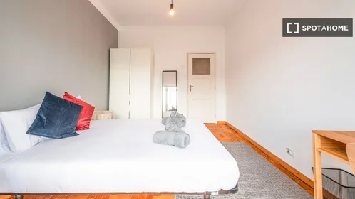 Privatzimmer in der Alameda das Linhas de Torres, bild 14 von 19