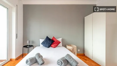 Privatzimmer in der Alameda das Linhas de Torres, bild 15 von 19