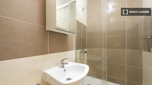 Privatzimmer in der Alameda das Linhas de Torres, bild 17 von 19