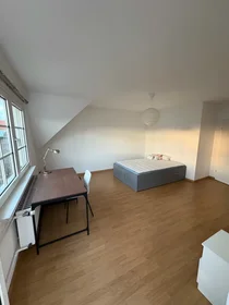 Quarto privado em Borkzeile, Bezirk Spandau, imagem 1 de 10