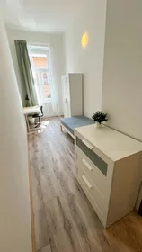 Quarto privado em Rottenbiller utca, imagem 1 de 10