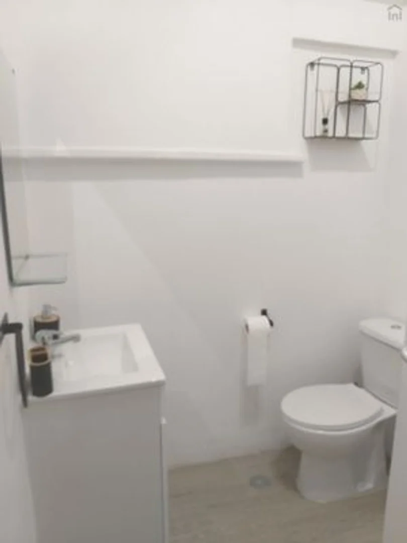 Quarto acolhedor para estudantes disponível em 