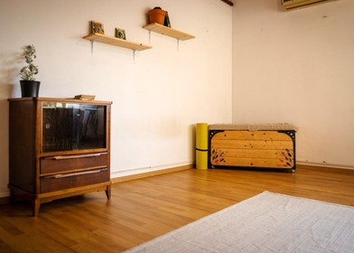 Quarto para alugar num apartamento partilhado em Bucareste