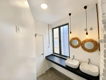 Shared room at City Center, Granada, image 28 of 38