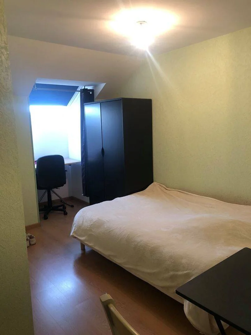 Studentenfreundliches Zimmer in  mit modernen Annehmlichkeiten