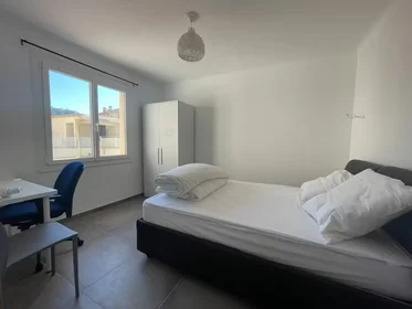 Private room at Cannes, 06150, image 4 of 8