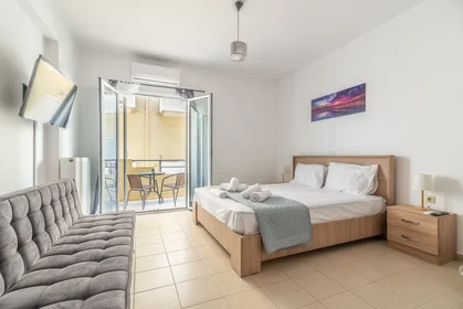 Logement entier à Leontariti 13, image 3 de 25