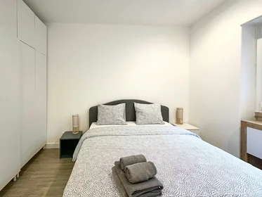 Toda a acomodação em Travessa de Santa Quitéria, Lisbon, imagem 5 de 9