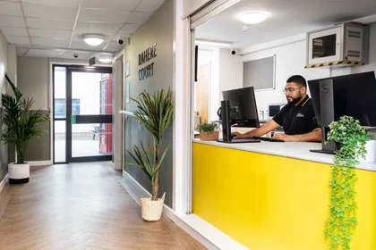 私人房间 在住宅内 在 RAHERE COURT, Toby Ln, London E1 4DW, United Kingdom, 20的图像8