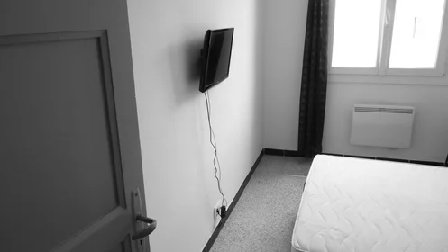 Quarto privado em Toulon, 83000, imagem 1 de 10