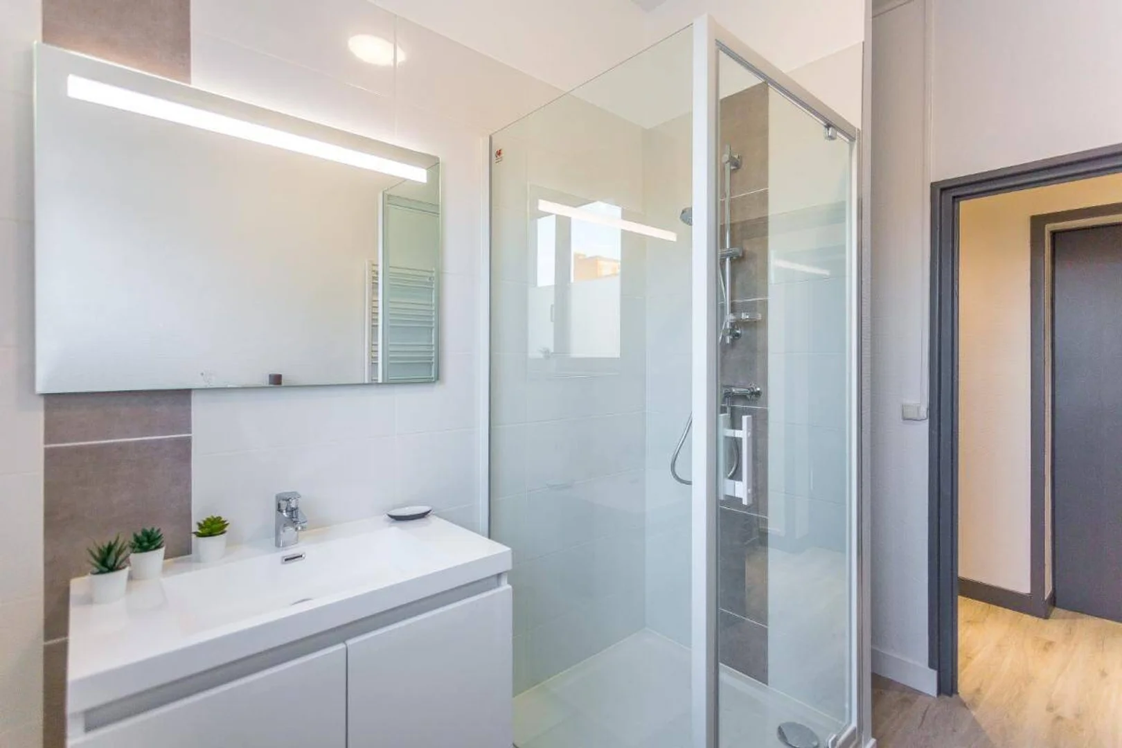 Habitación estudiantil económica con ubicación conveniente en 