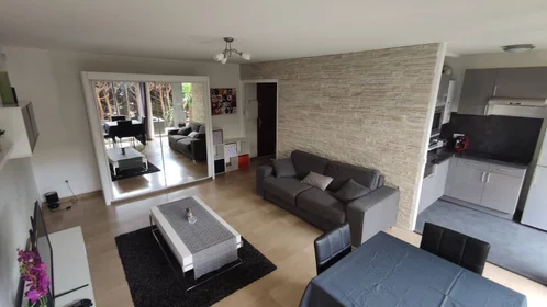 Private room at Antibes, 06600, image 1 of 10