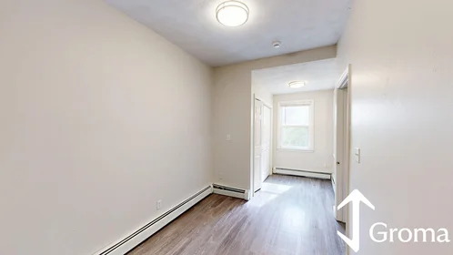 Logement entier en résidence à 129, Eutaw St., Unit 3, East Boston, Boston, MA, 02128, image 14 de 20