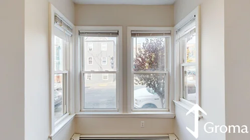 Logement entier en résidence à 129, Eutaw St., Unit 3, East Boston, Boston, MA, 02128, image 18 de 20