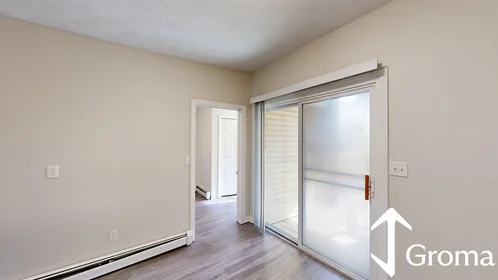 Logement entier en résidence à 129, Eutaw St., Unit 3, East Boston, Boston, MA, 02128, image 4 de 20