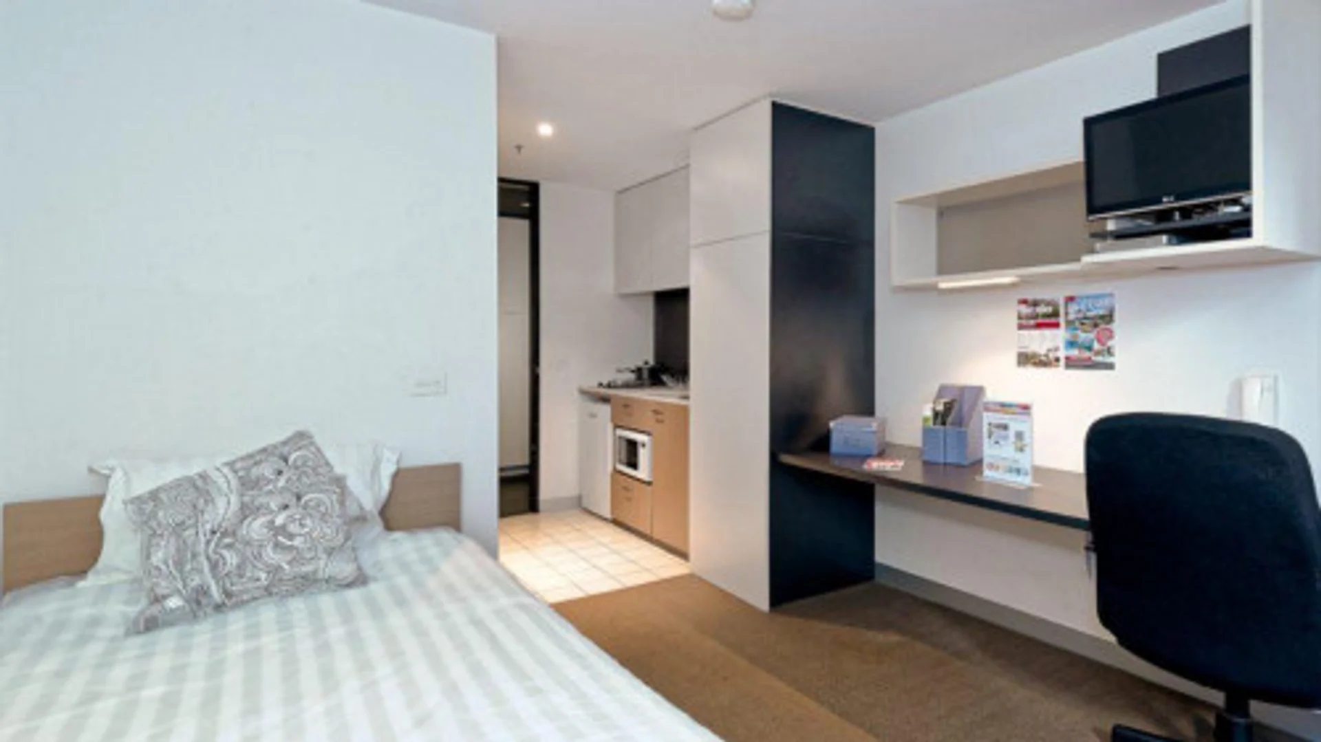 Habitación estudiantil económica cerca del campus en 