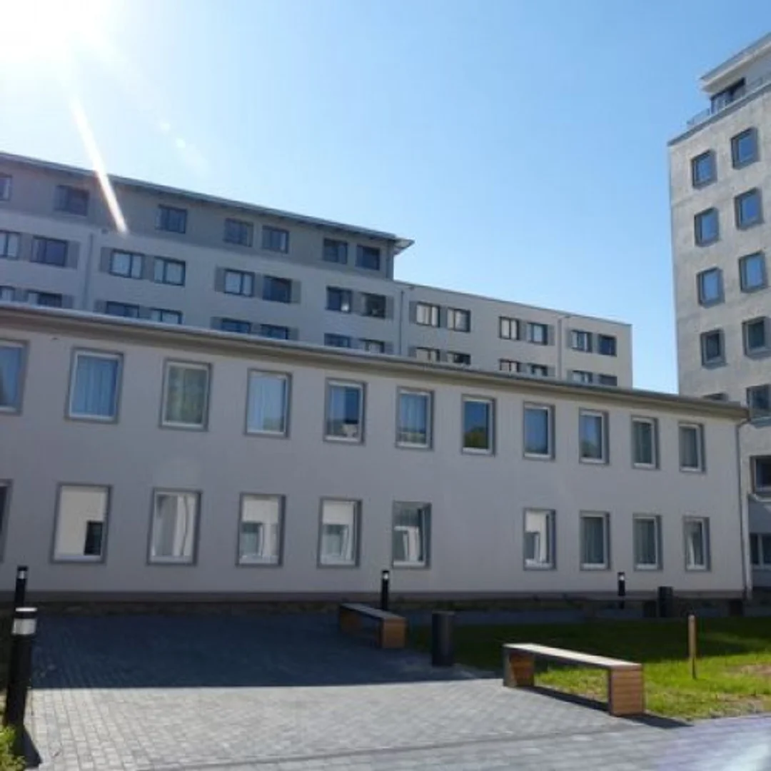 Quarto de estudante económico perto do campus em 
