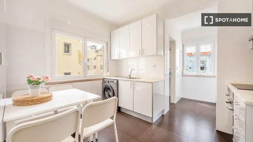 Privatzimmer in der Rua Alves Redol, bild 13 von 19