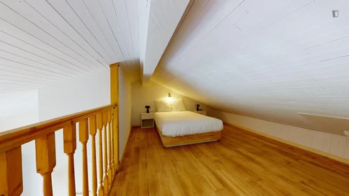 Private room at Rue des Îles, image 1 of 10
