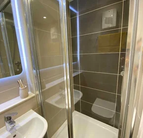 Habitación privada en The Depot Roost Bath BA2 3GF, imagen 7 de 10