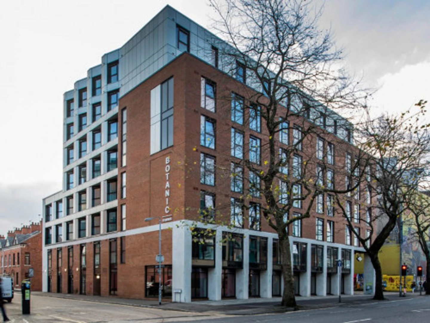 Comfortable and spacious student room in 