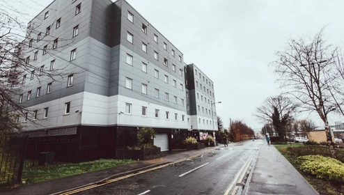 Alquiler de habitación en piso compartido en Bradford