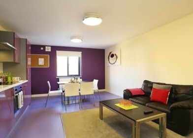 Cheap private room in Canterbury