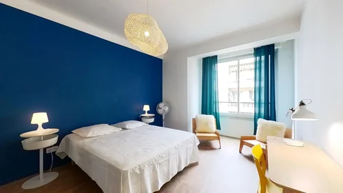 Prywatny pokój 45 Avenue Émile Vincent, obraz 1 10