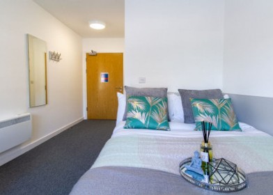 Cheap private room in Derby